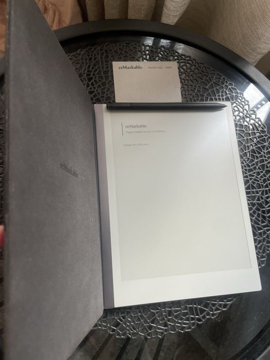 reMarkable 2 PREMIUM Комплект - Като НОВ (Marker Plus + Кожен Калъф +