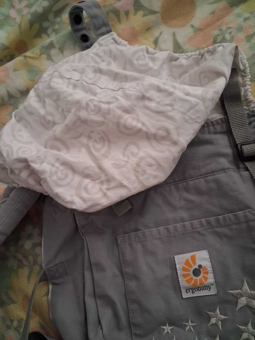 Marsupiu ergonomic Ergobaby