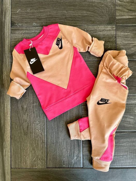 Trening fete si baieti