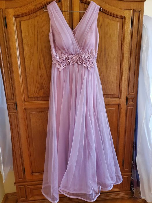 Vand rochie de seara lunga