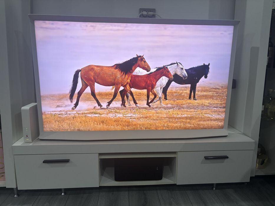 Comoda TV + polita perete