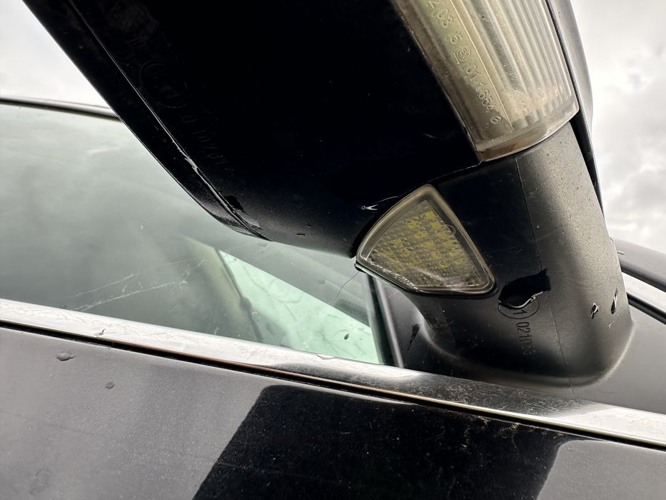 Дясно огледало Volkswagen Passat B6 vw пасат 6