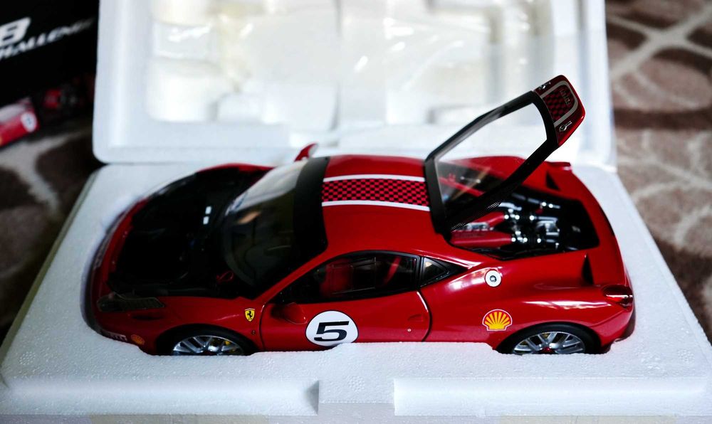 FERRARI 458 Challenge (Elite) 1/18