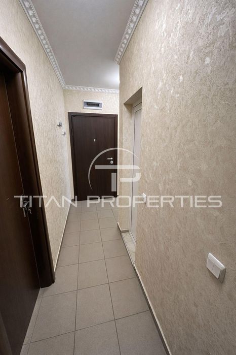 Тристаен за продажба в кв.Кръстова вада