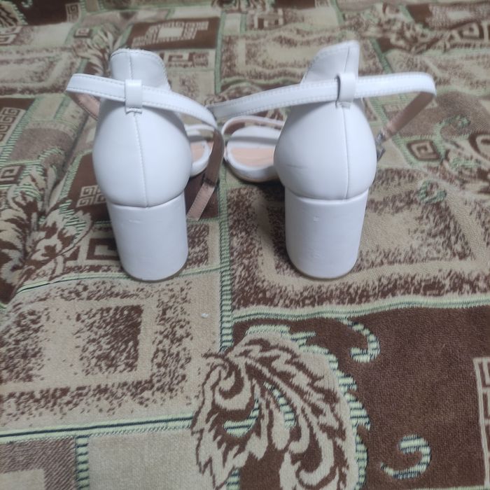 Басаножки продаю 37 размер