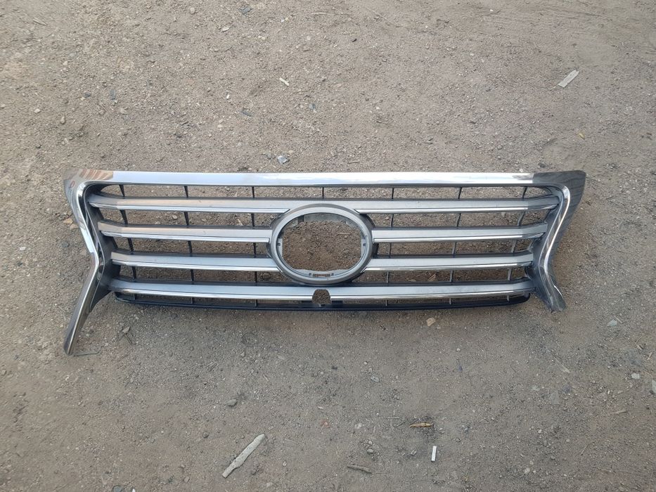 Продам решётку на Лексус 570.