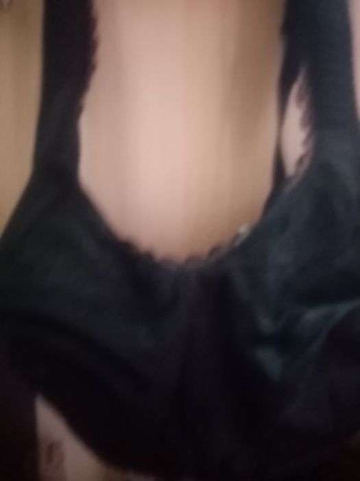 Продам бюстгальтера