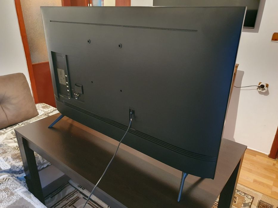 Телевизор - Samsung 50 ИНЧА - Smart - 4K Ultra HD  - LED !
