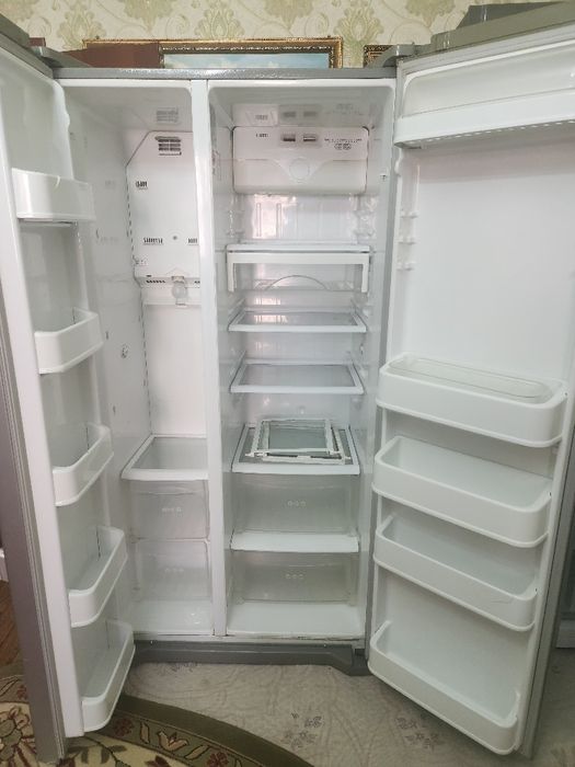 Продам холодильники и морозильник