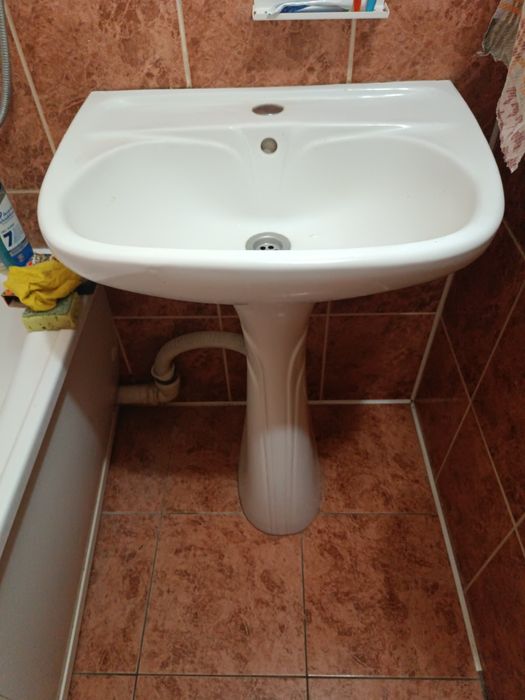 Продам раковину тюльпан