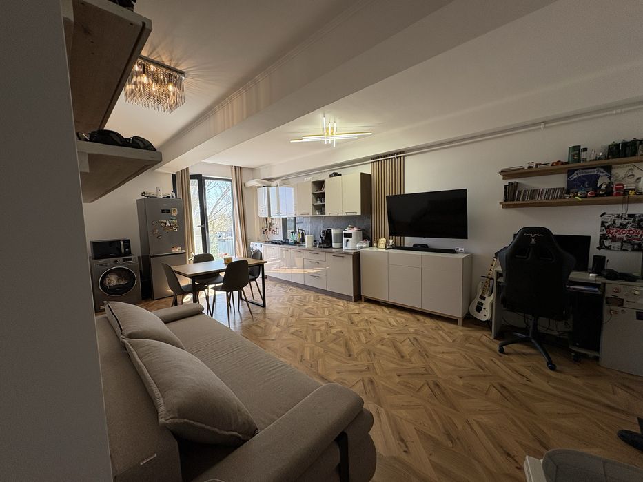 Apartament langa Lac de vanzare !!!