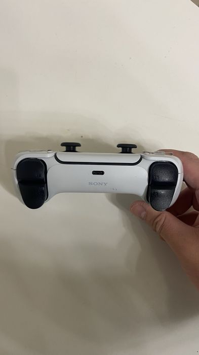 Джойстик на PS5
