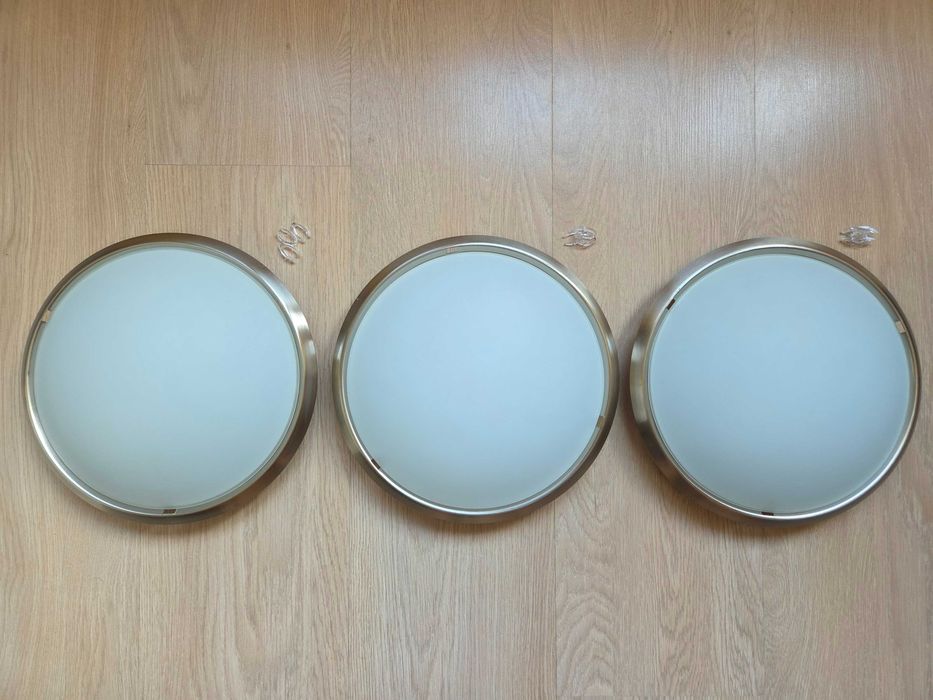 Продавам 3бр. лампи Philips