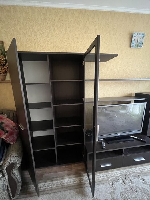 Продам стенку для зала б/у телевизор продаётся отдельно