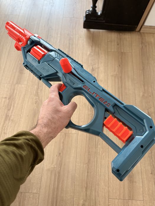 2 jucării pusti NERF originale, stare bună, puțin folosite