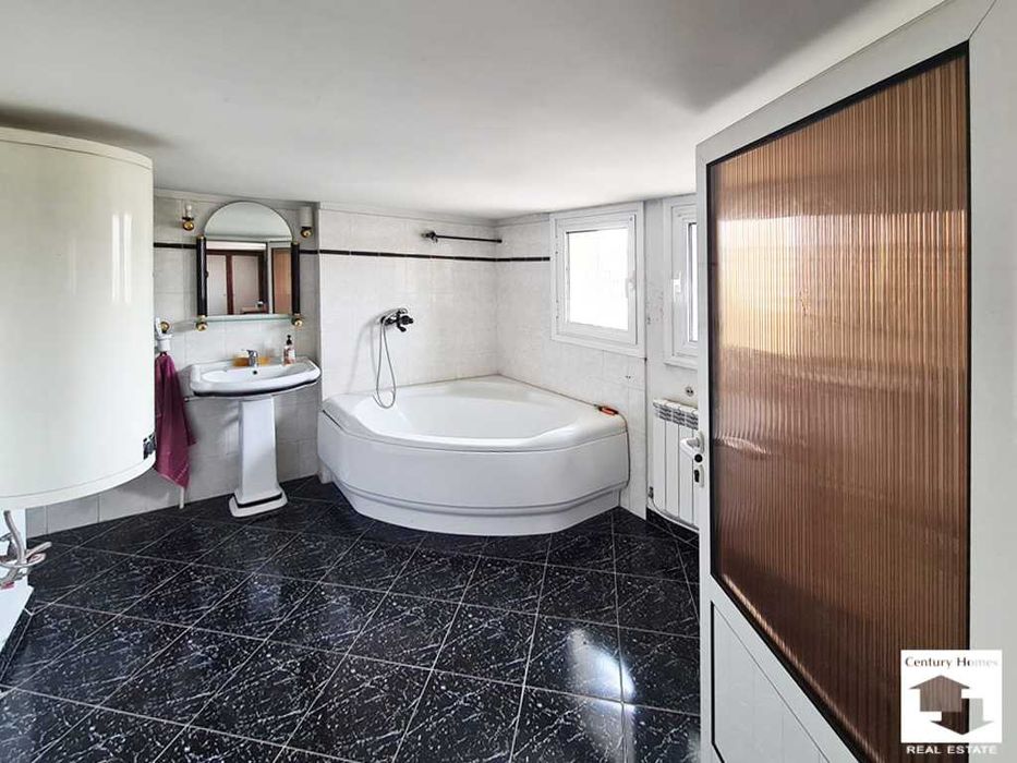 Продава се Мезонет в Велико Търново, Център - 135 кв.м за 1334 €/кв.м - Снимка #17