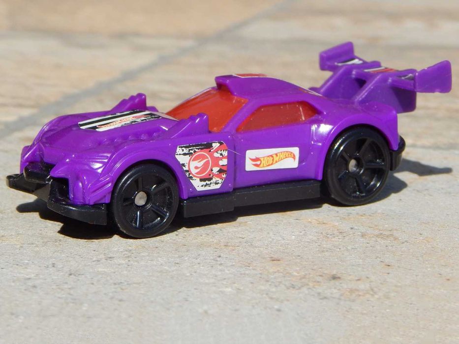 Jucarie masina curse Hot Wheels Burger King 2017