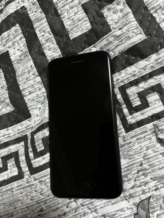 Продам iphone 7 32 gb