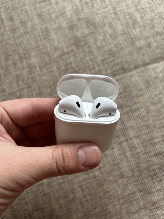Airpods 1 поколение
