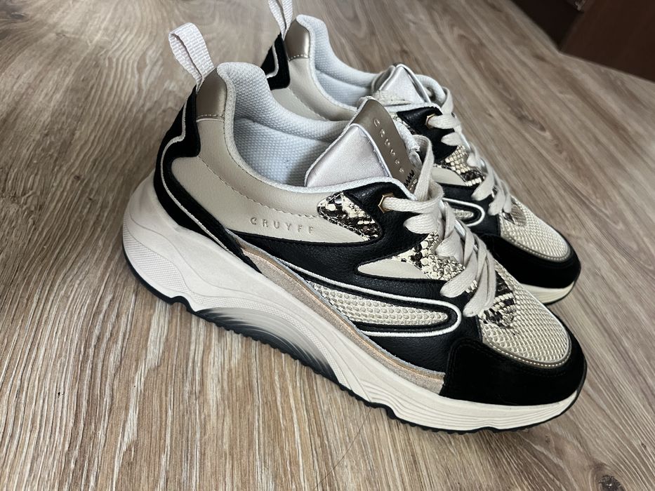 Маратонки Cruyff