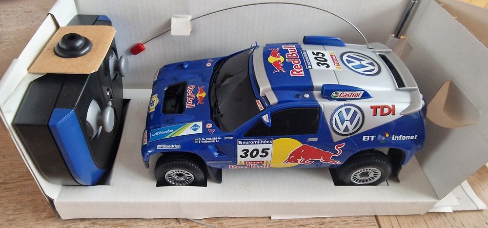 Vând Touareg Race Dakar  cu telecomanda.  Sigilat. Made in Germany.  S