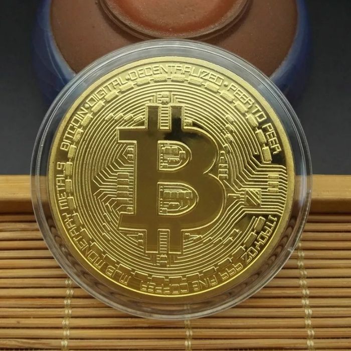 Монета биткоин и др..