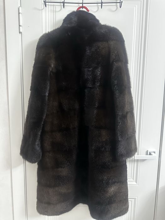 Продам норковую шубу