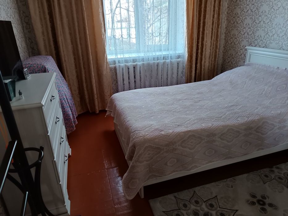 Продам белорусский спальный гарнитур.