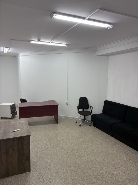 Сдаётся кабинет 40 м² на втором этаже