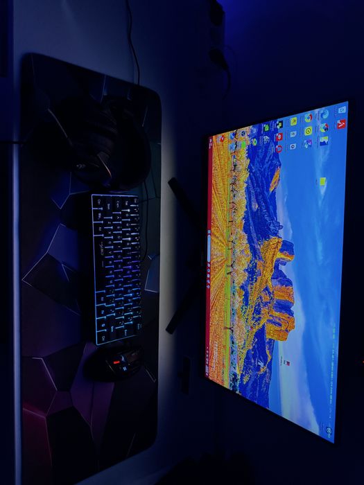 Vand pc gaming cu periferice si monitor