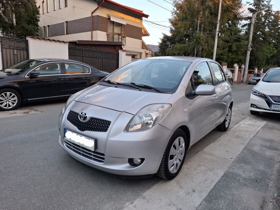 Toyota Yaris AUTOMATA 1.3 Benzina