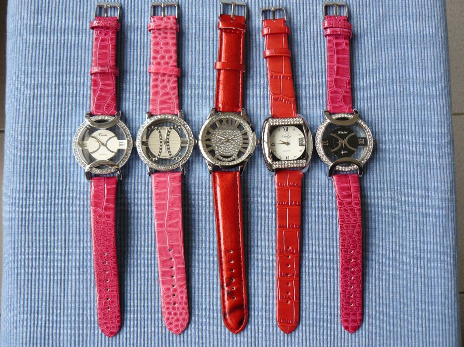 Ceas Dama VINISI CP04 Multiple Modele Mecanism Quartz,Curea Piele Eco,