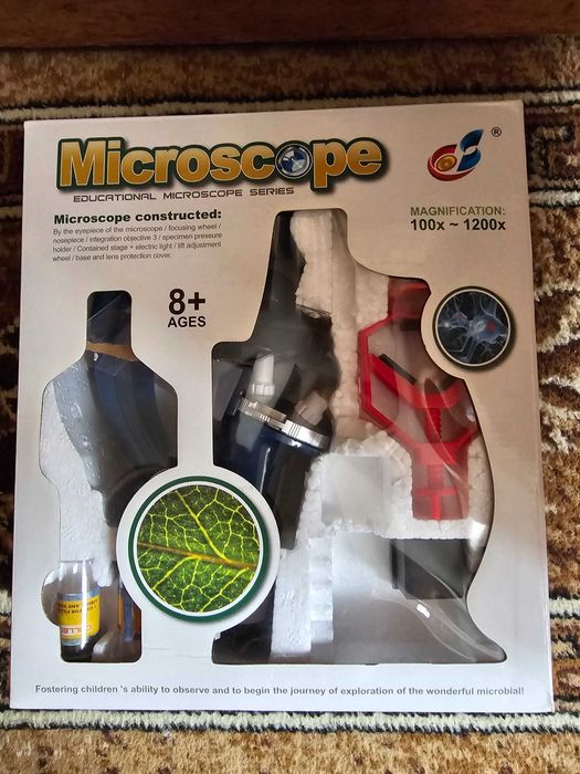 Детский игрушечный микроскоп