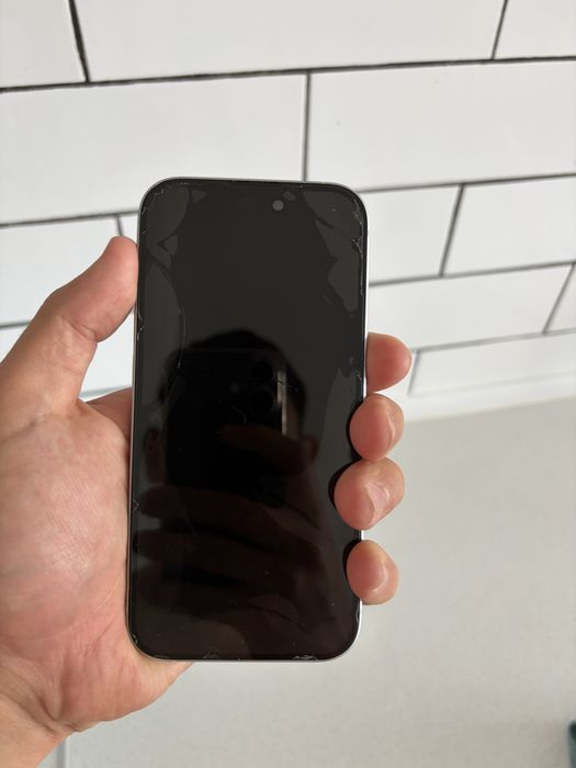 iphone 15 смартфон