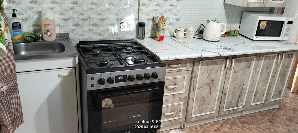 Кухонный гарнитур