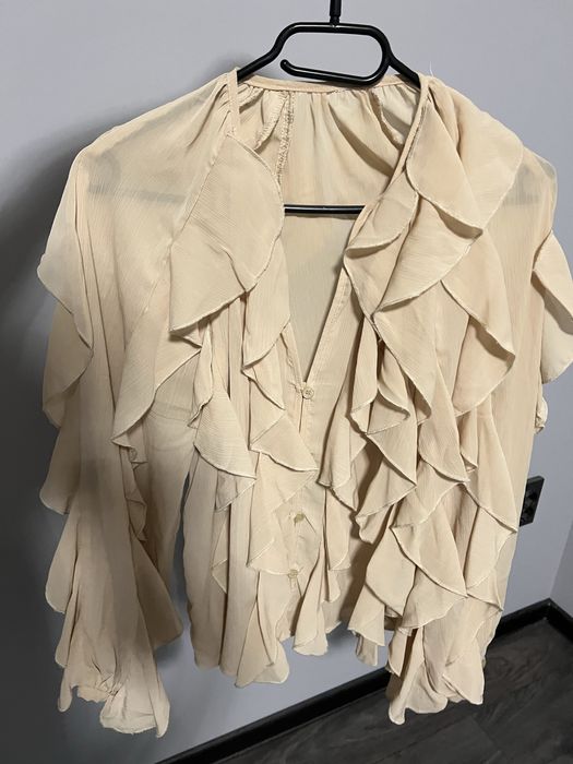 Риза с воали бежова