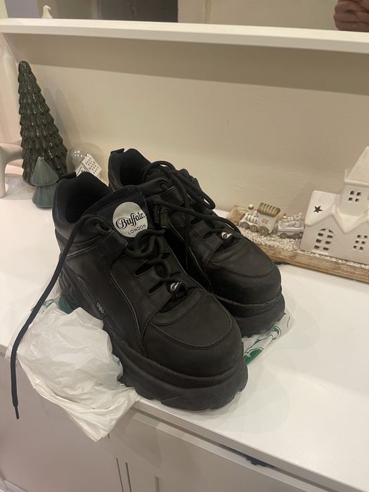 Обувки buffalo 44-45