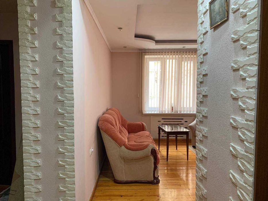 На Ц-1 сдается в аренду своё 4 ком. кв.