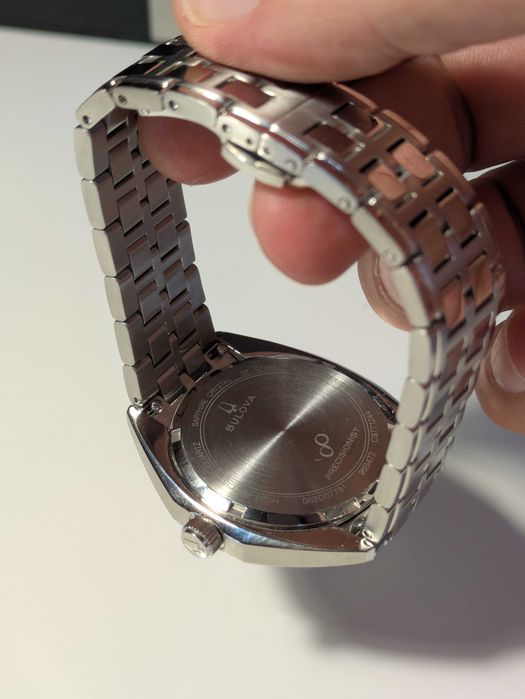 Часовник Bulova Jet Star Quartz Watch