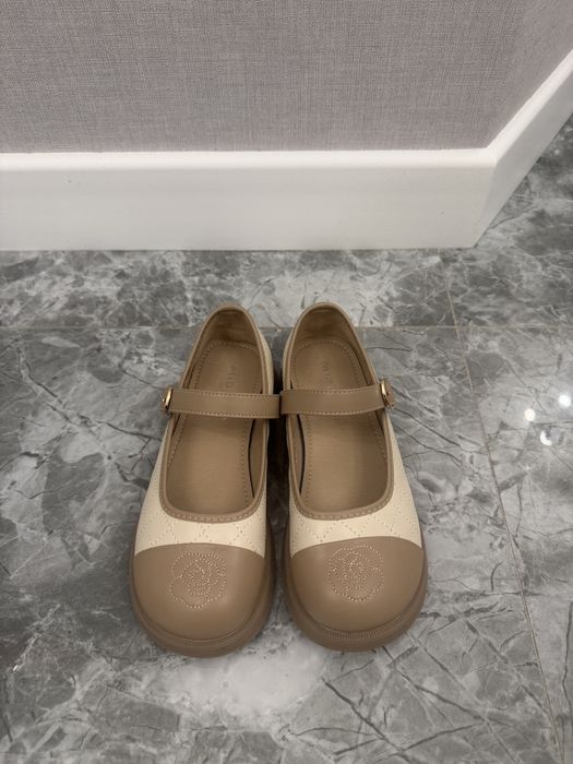 Продам детские туфли 35-го размера