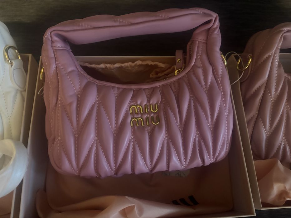 Geanta Miu Miu Mini Wander Matelasse HandBag