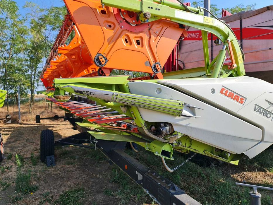 Combina Claas Lexion 750