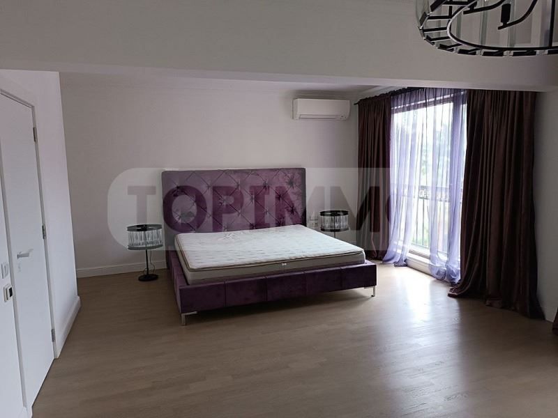 Продава се Тристаен апартамент в к.к. Златни пясъци - 160 кв.м за 2000 €/кв.м - Снимка #4