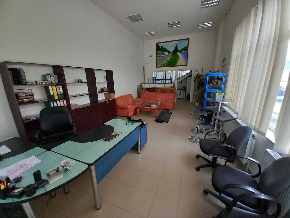 Дава се под наем Промишлена сграда в Разград, Бели Лом - 2765 кв.м за 5000 € - Снимка #10