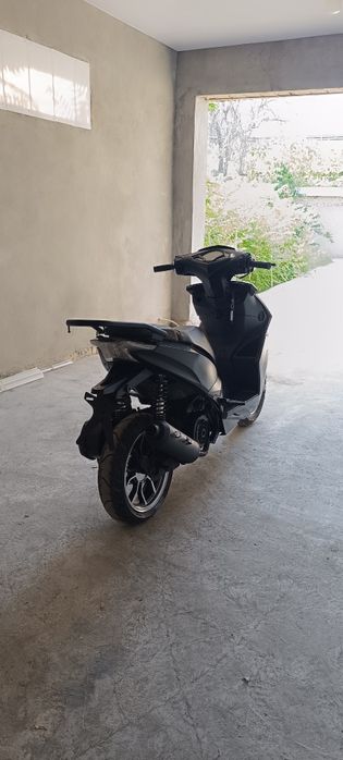 Skuter Italya r3 скутер