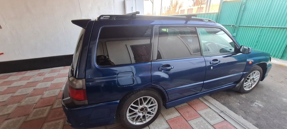 Субару форестер 97год
