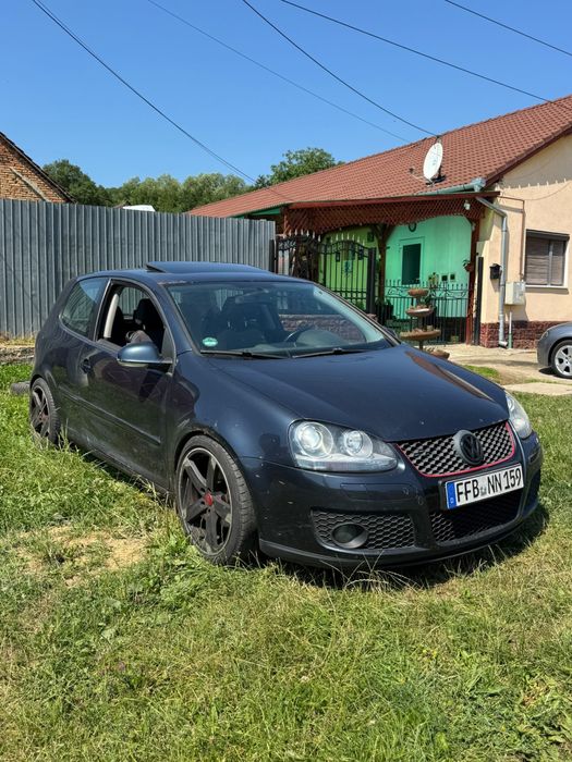 VOLKSWAGEN Golf 0