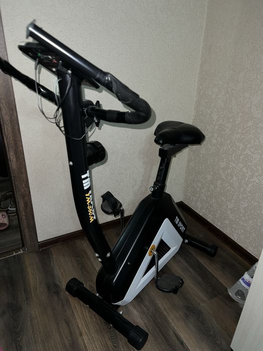 Велотренажёр, кардиотренажёр