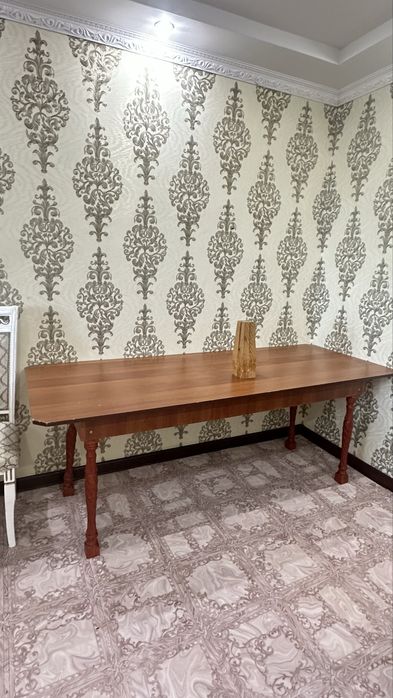 Продам стол 2в1.