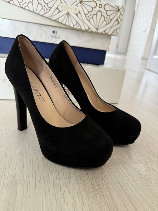 Черные туфли